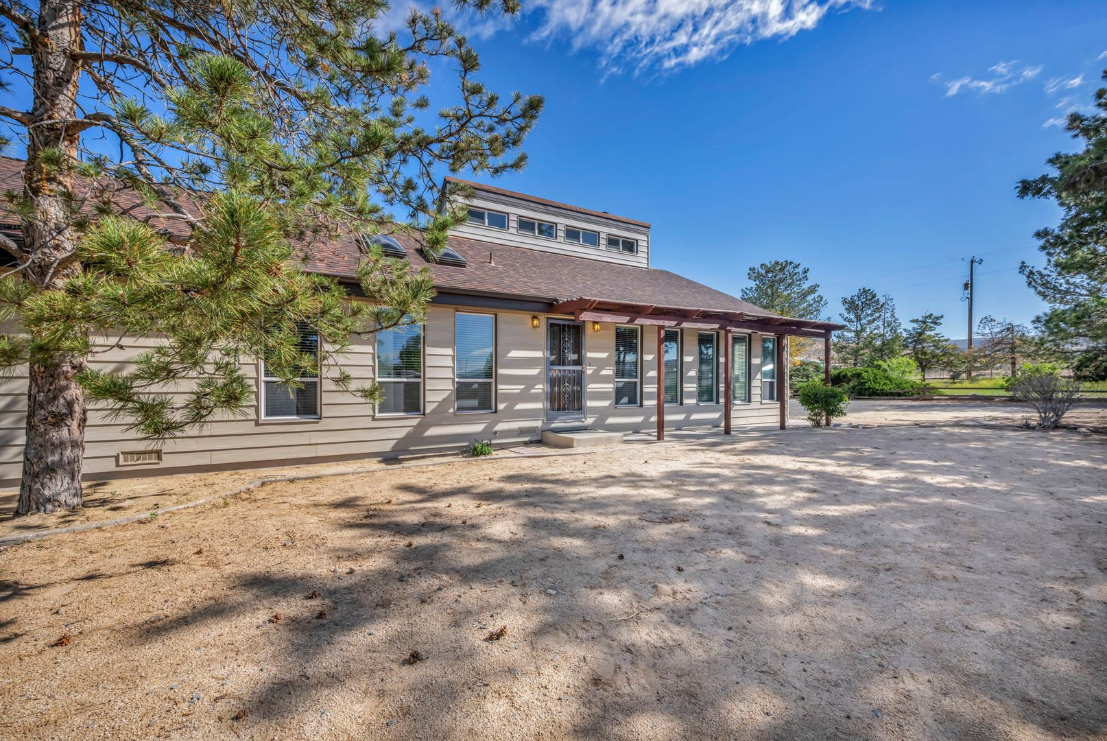 Fully Furnished Home In A Peaceful Ranch Style Setting With Mountain Views Modern Upgrades In Spanish Springs – photo 3
