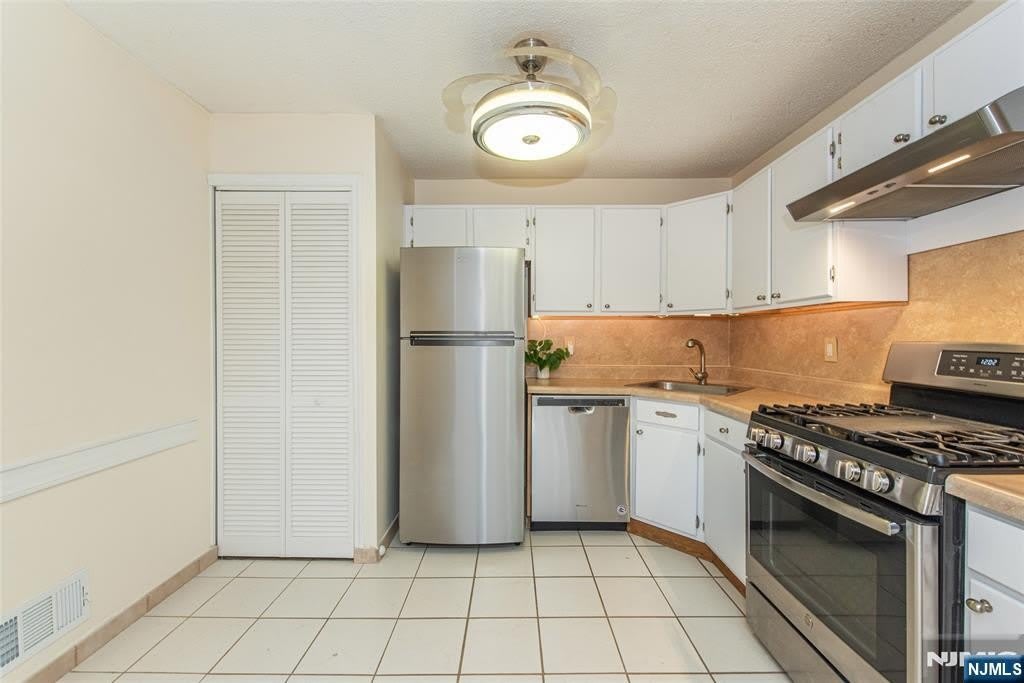 540 Holly Court – photo 5