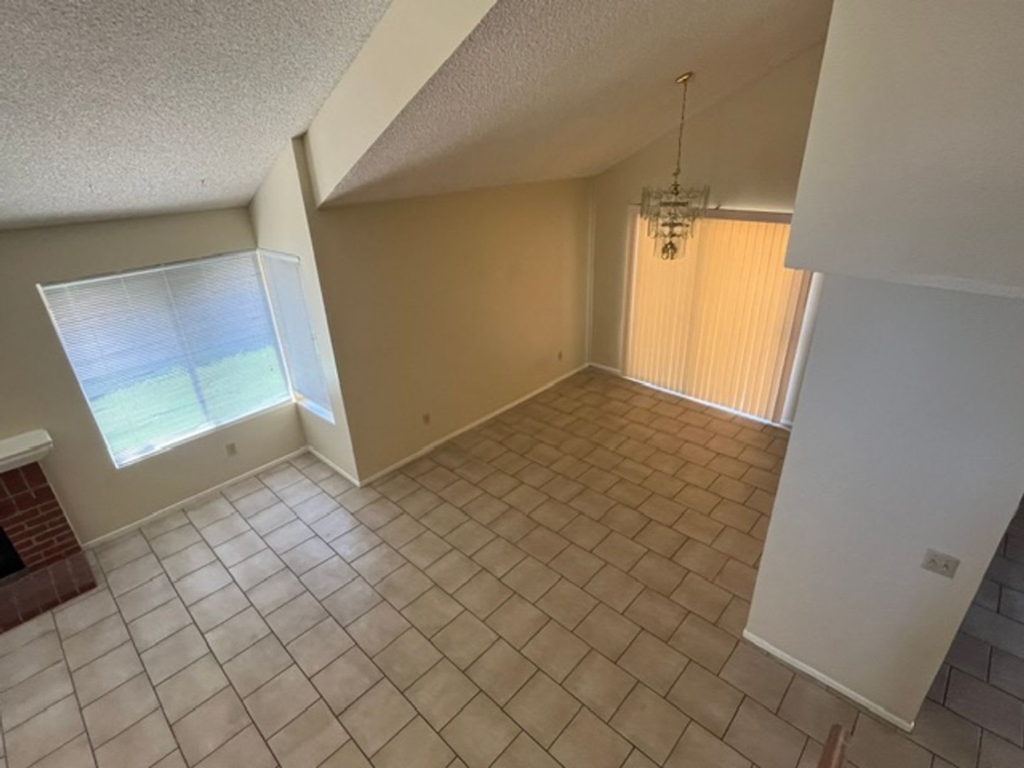 For Lease 3 Bedroom 2 1 2 Bathroom Moorpark Home Ready For Move In – photo 5