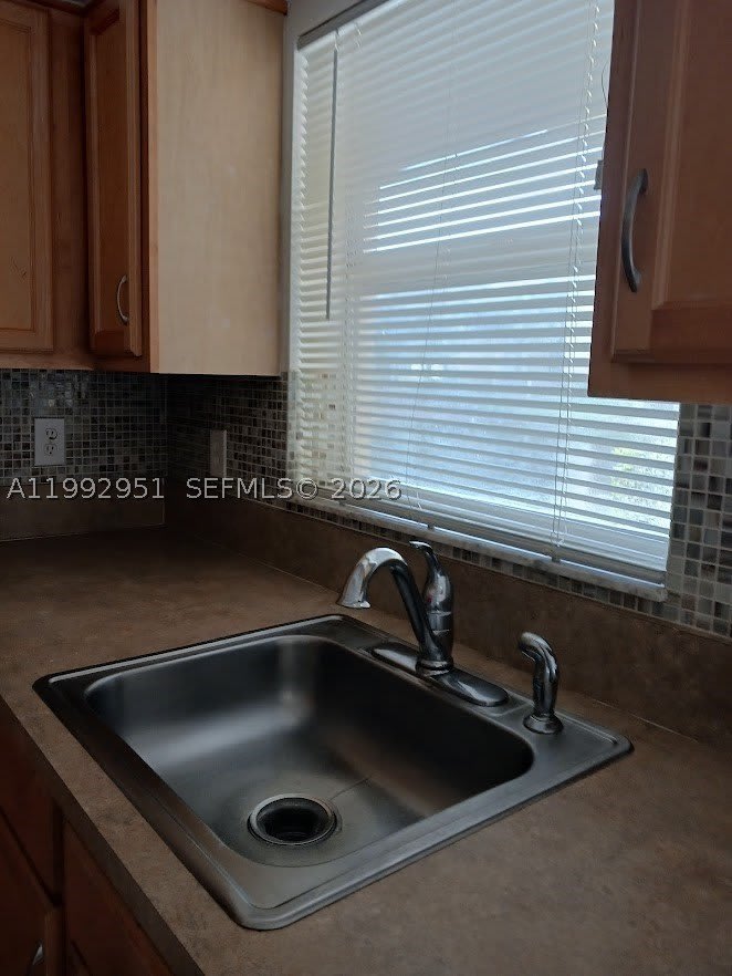 7670 Westwood Dr – photo 3