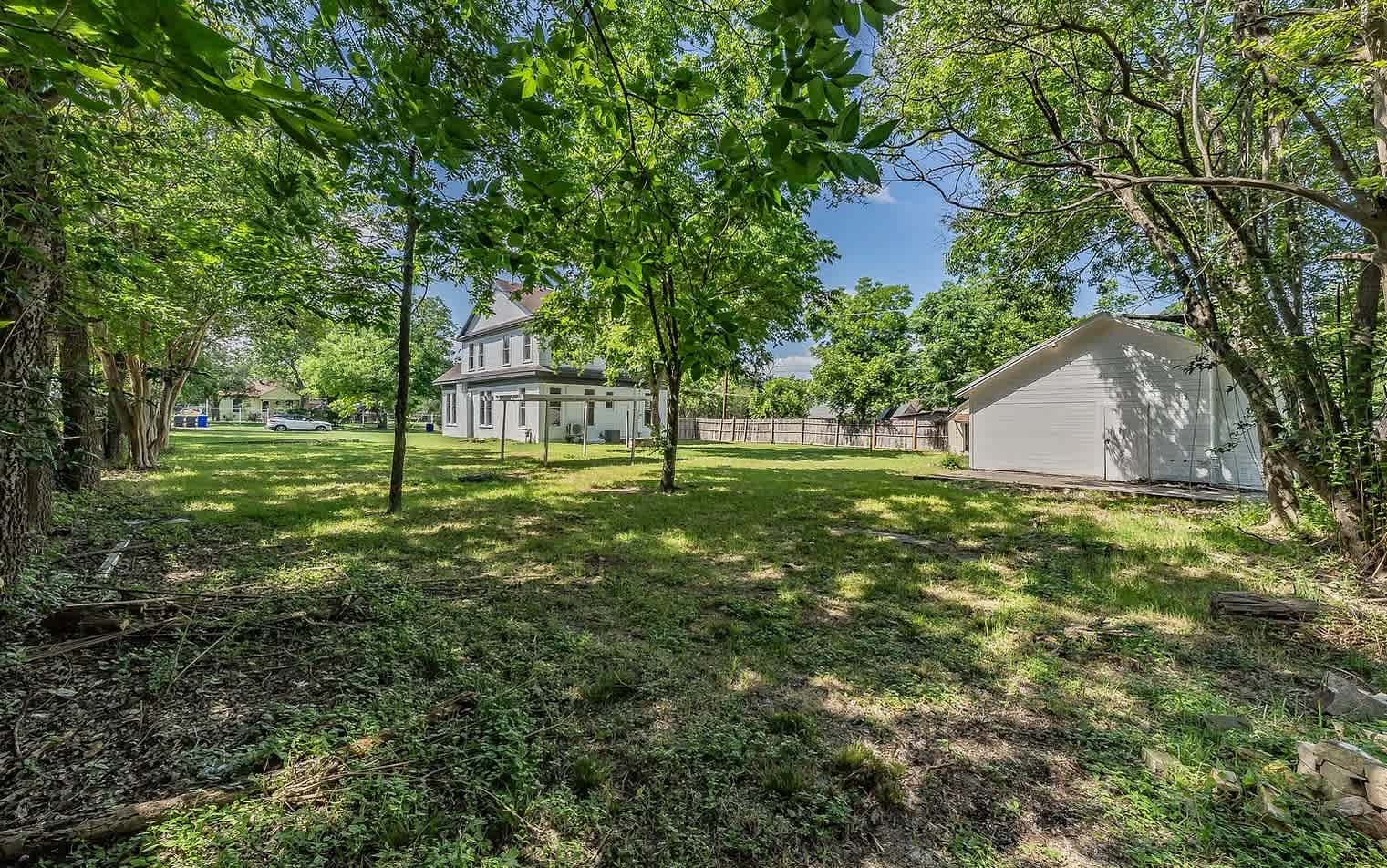 2700 Grim Avenue – photo 5