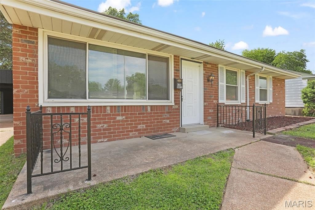 4144 Davis Street – photo 2