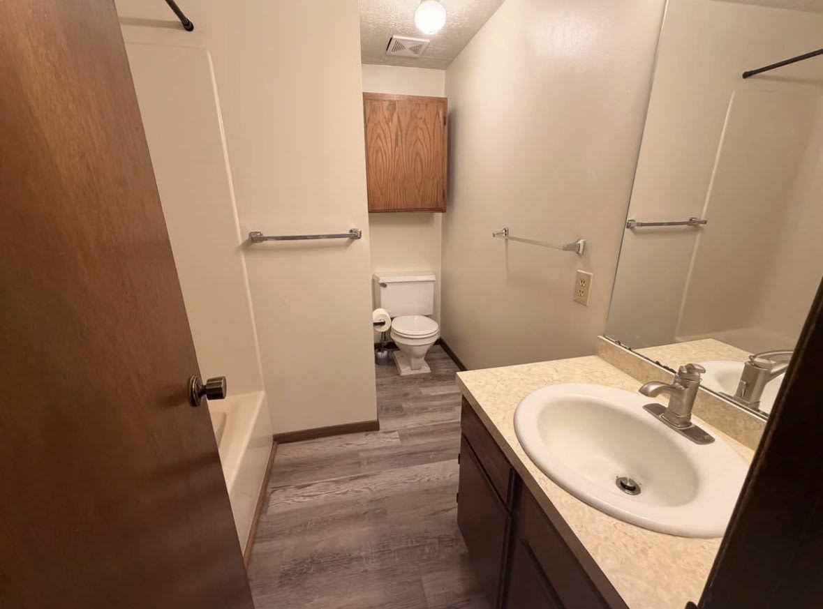 815 North Adams Street – photo 4