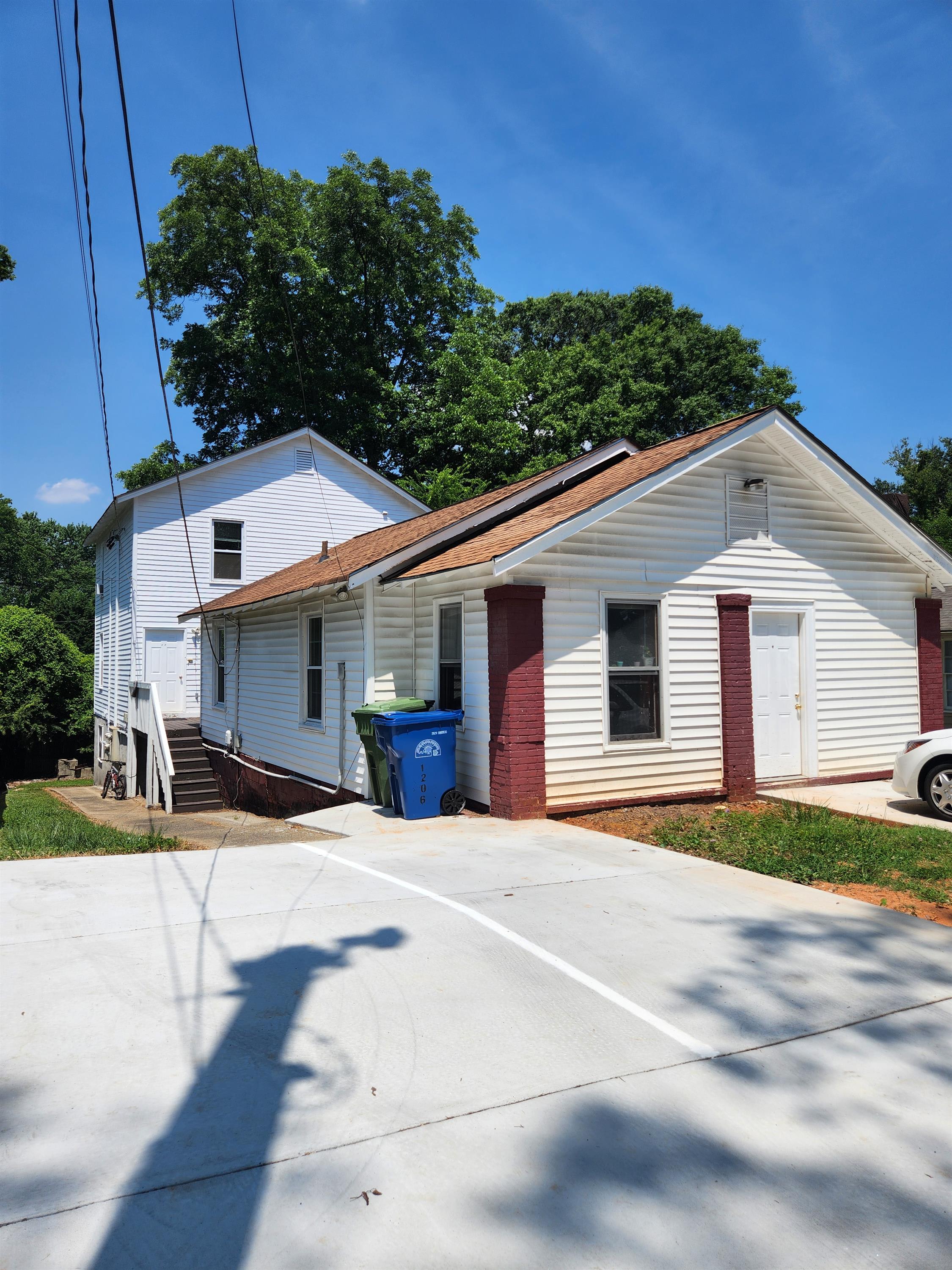 1206 Francis Street Northwest – photo 1