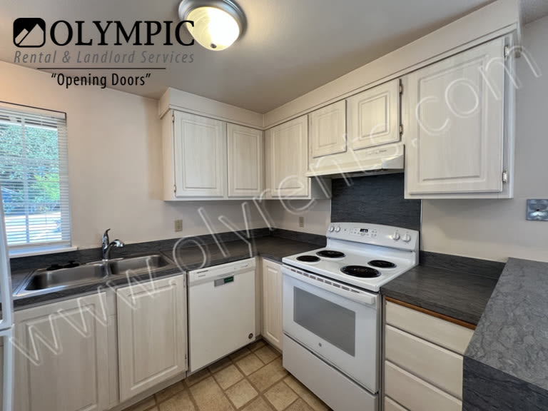 4940 Cottage Ln SE – photo 5