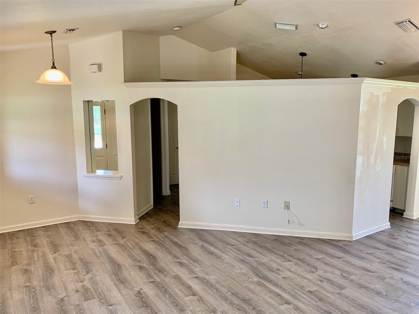 8310 DELK Avenue – photo 4