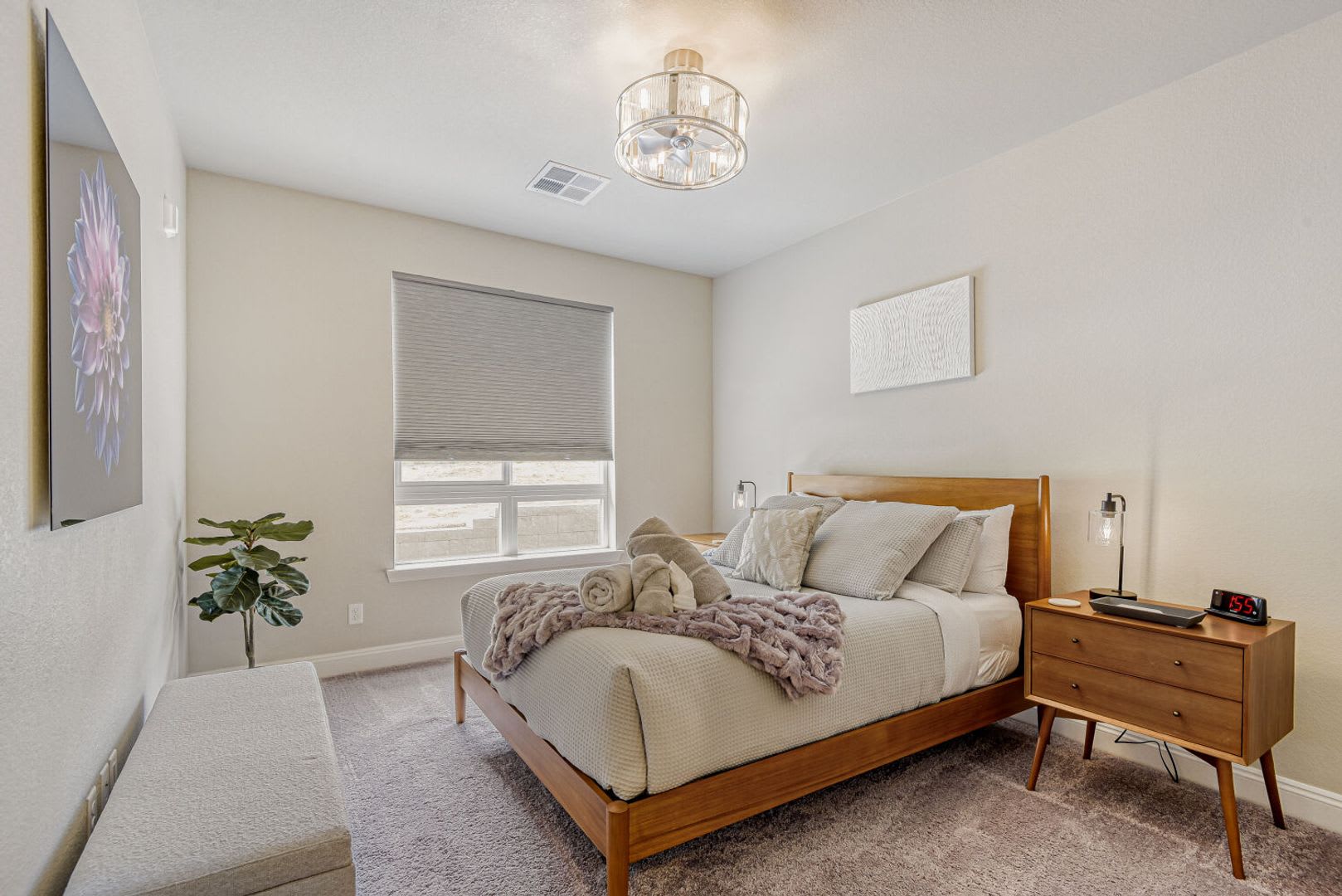 Contemporary Parker Condo – photo 2