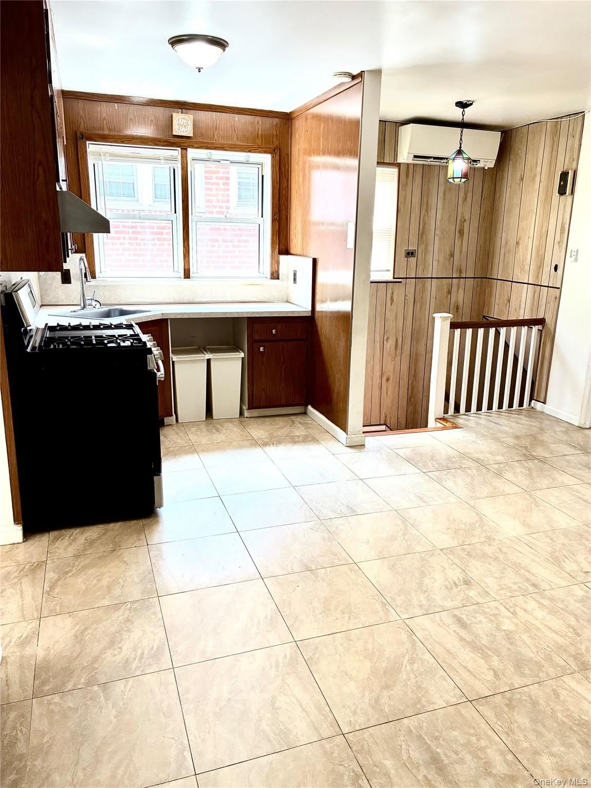 77-47 166th Street – photo 2