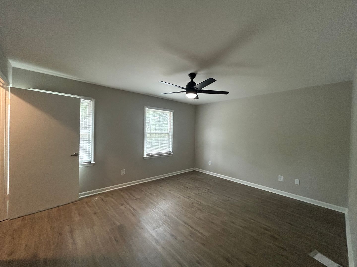 Spacious Auburn Townhome in Prime Location – photo 3