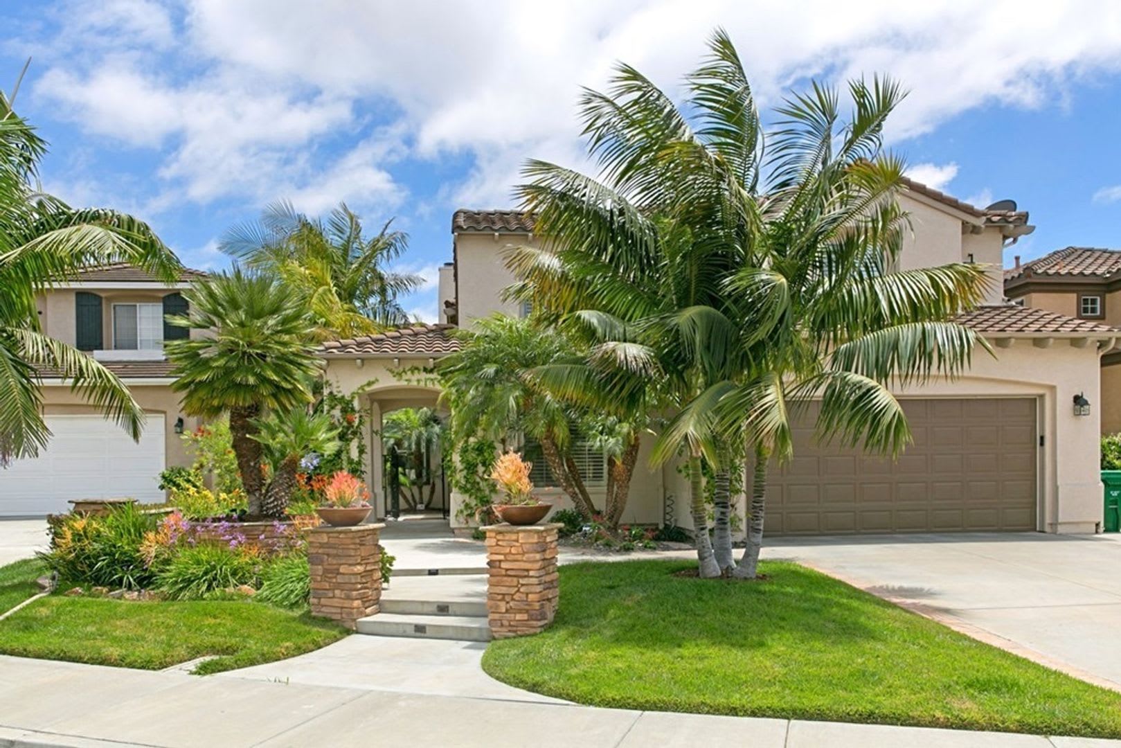 Stunning La Costa Valley Furnished Home – photo 3