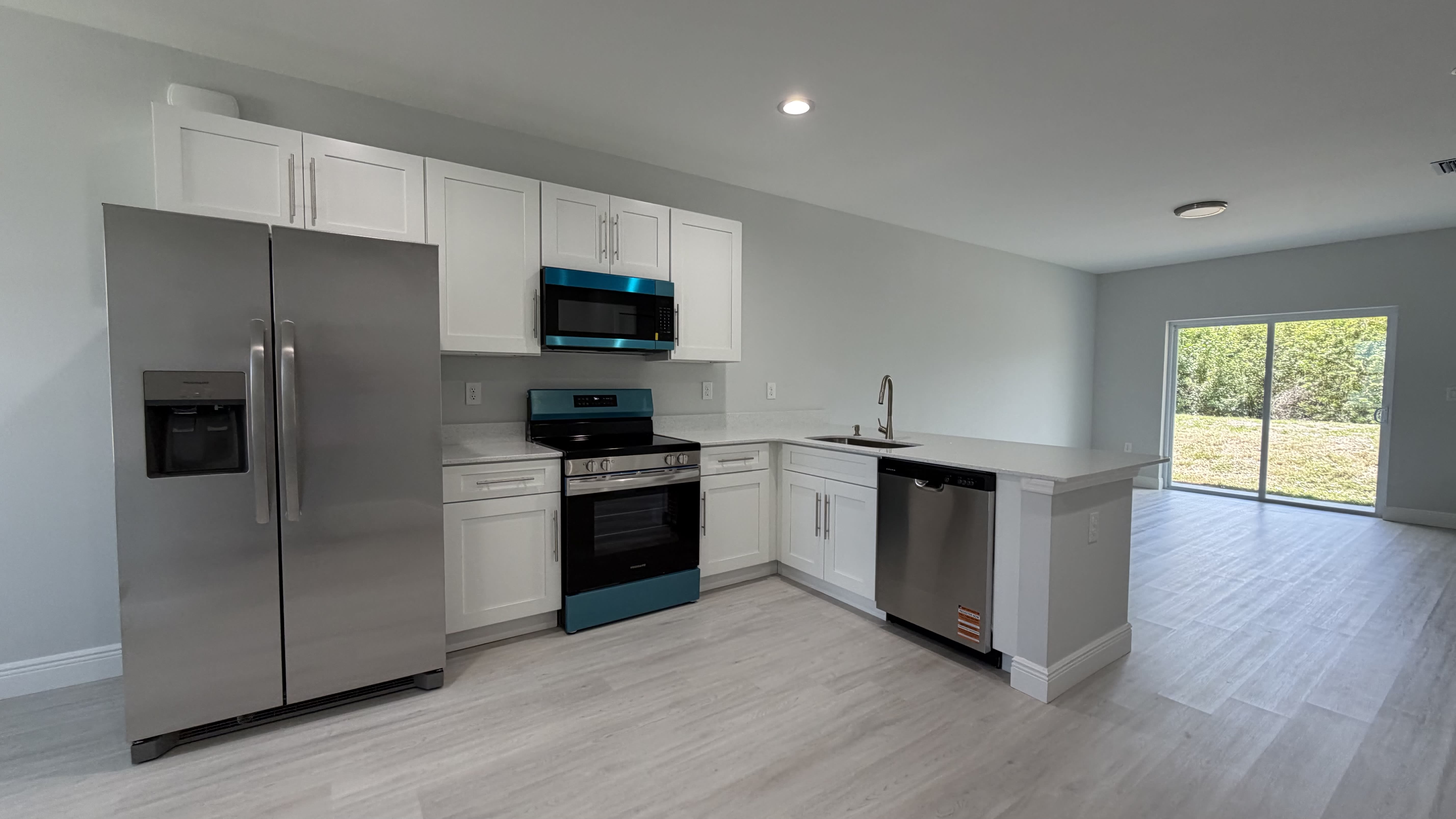 11225 Pendleton Ave – photo 2