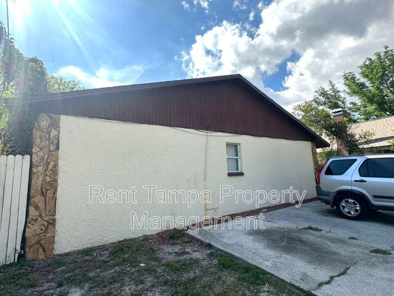 8304 North Mulberry Street – photo 3