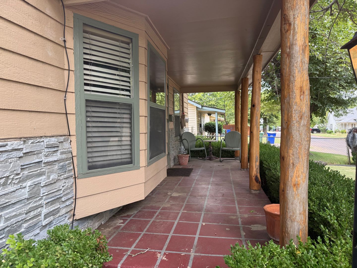 CUTE WHITESBORO 3/2 FOR LEASE! CLEAN CRIMINAL HISTORY A MUST/NO PETS – photo 2