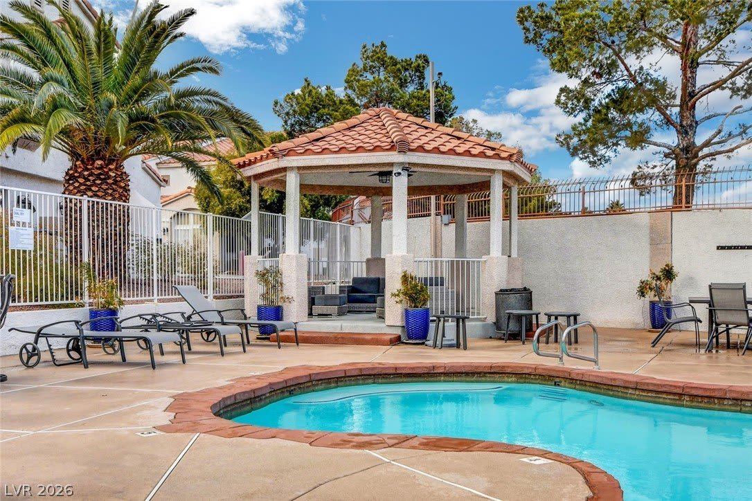 4040 Castle Cove Drive – photo 2