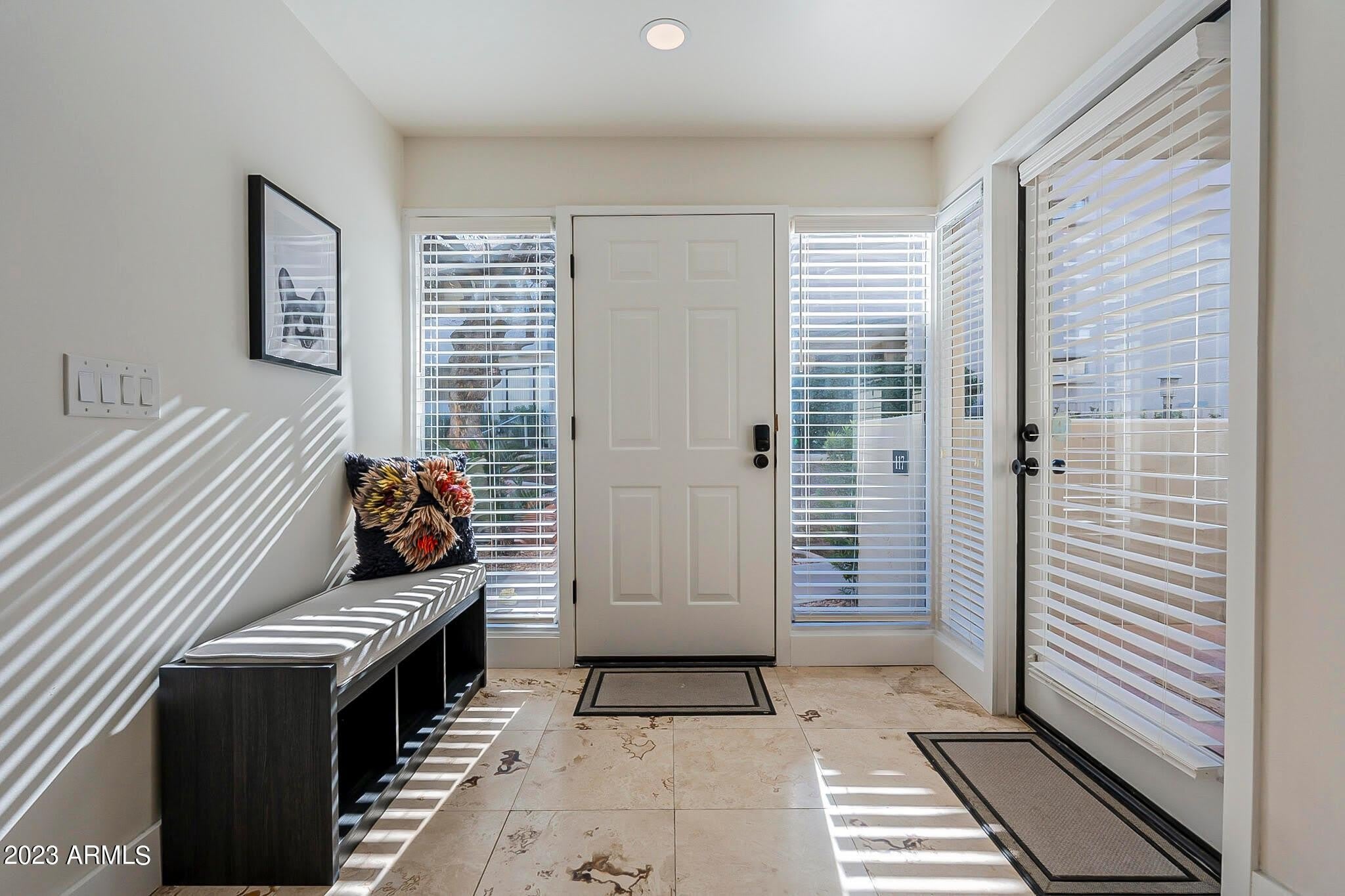 1820 E MORTEN Avenue – photo 4