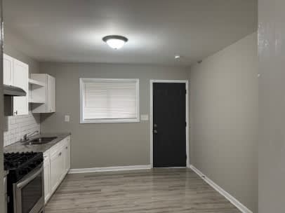 1275 E Washington Ave – photo 5