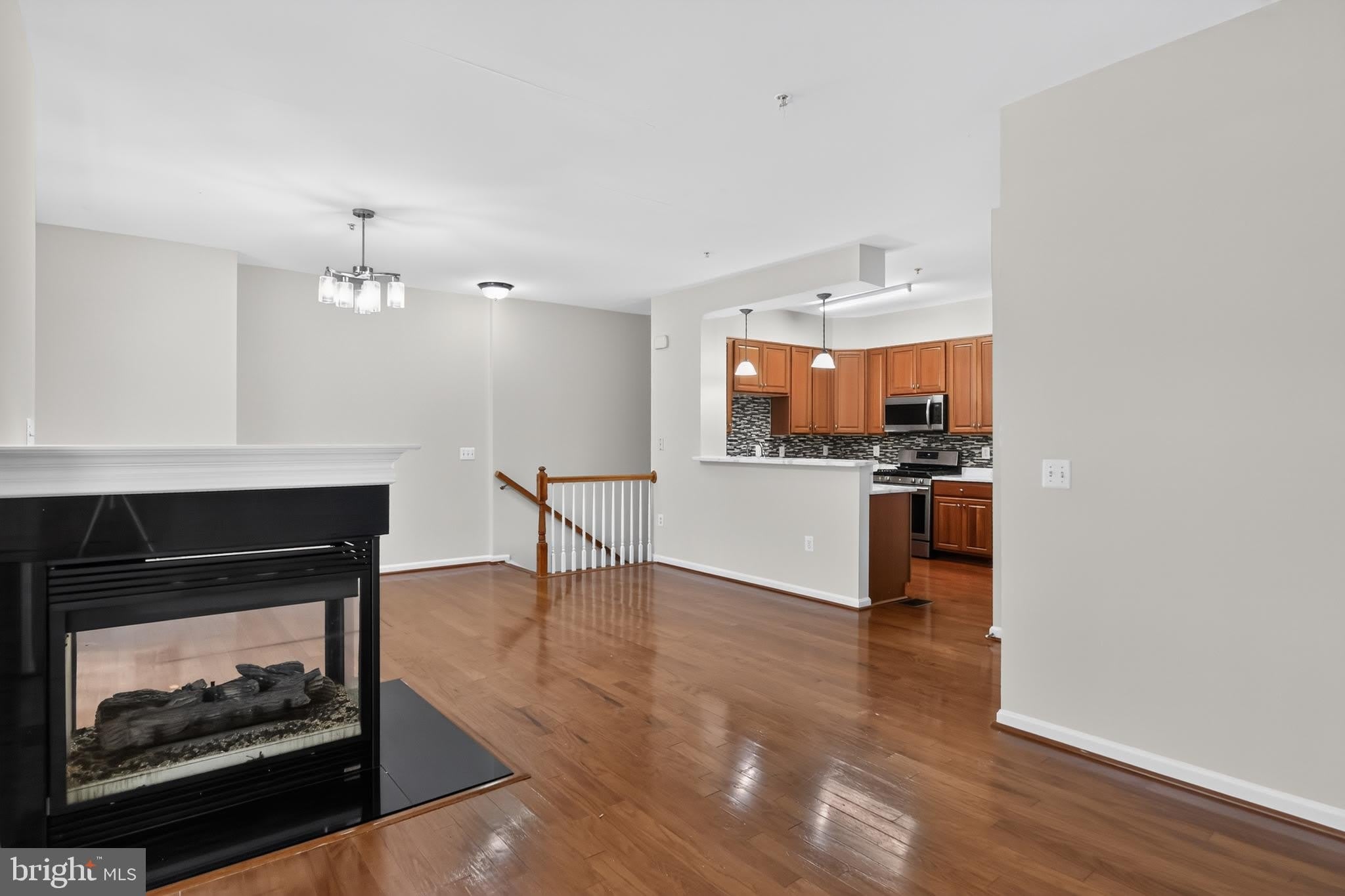 13945 HOLLOW WIND Way – photo 3