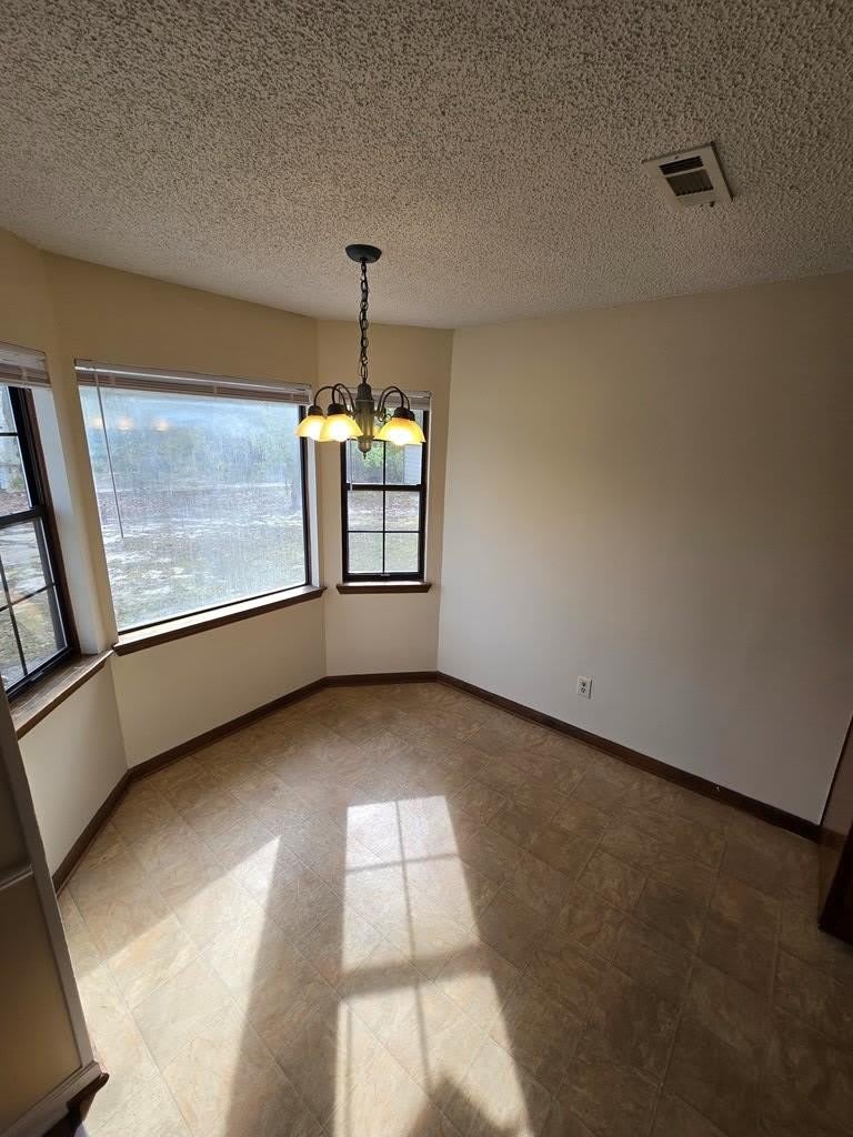 2501 Creekwood Dr. – photo 3