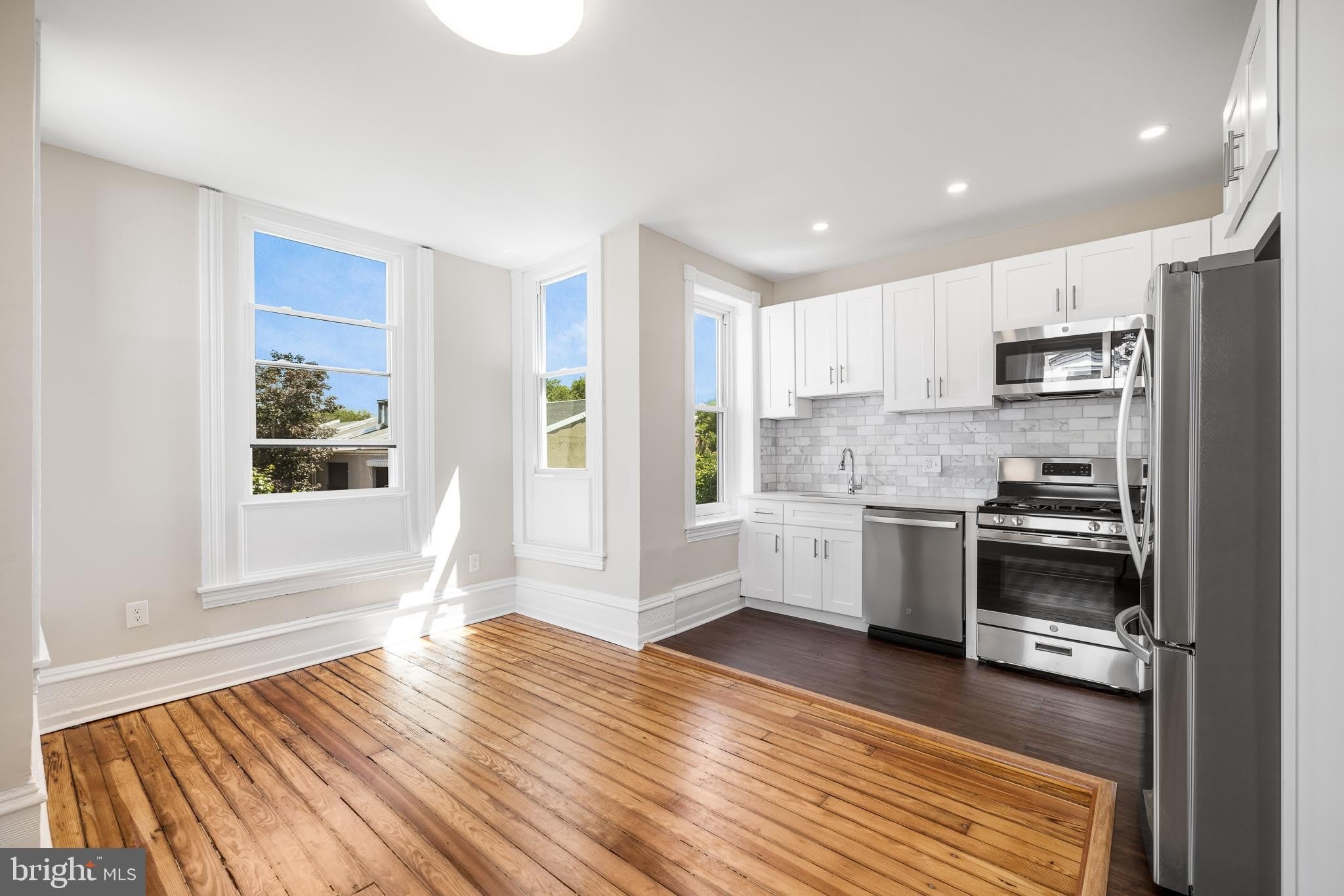 2311 GREEN Street – photo 1