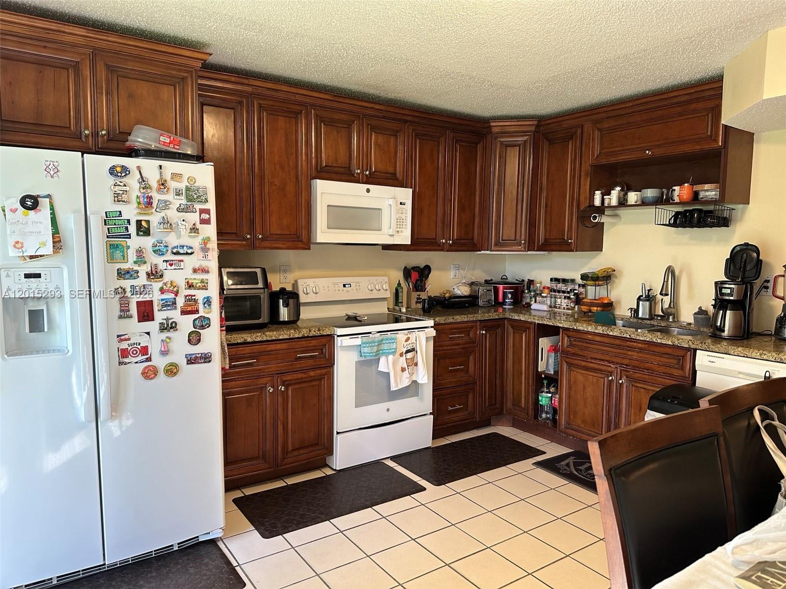 8025 Southwest 107th Avenue – photo 3