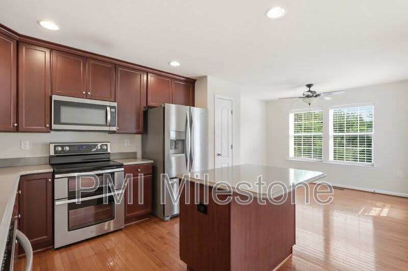 100 Bertelli Ct – photo 5