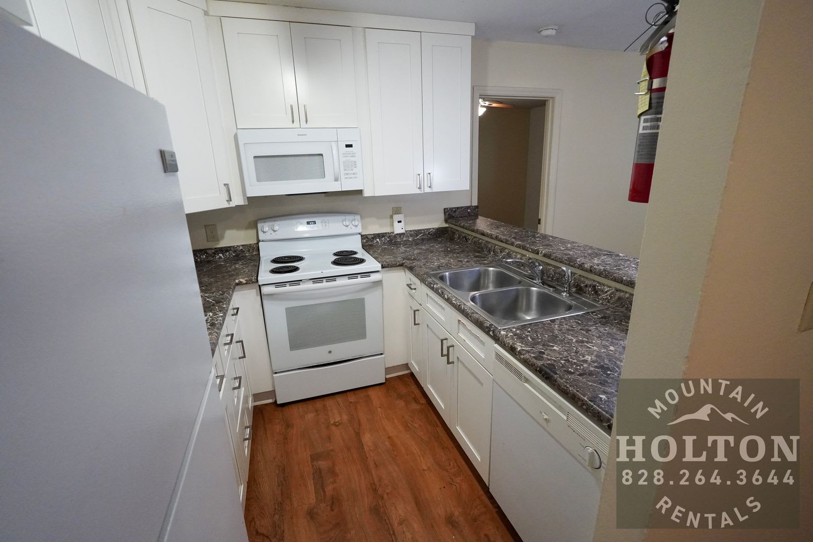 Sommerset Condos – photo 3