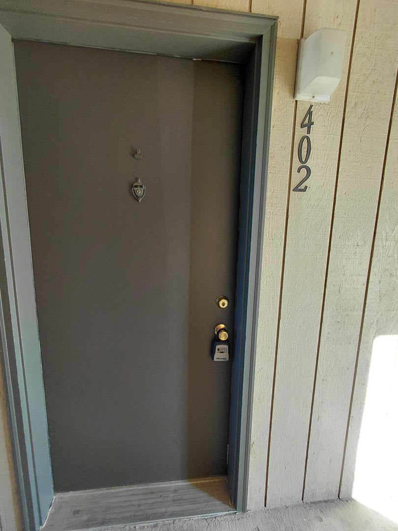 East Terrace Apts – photo 2