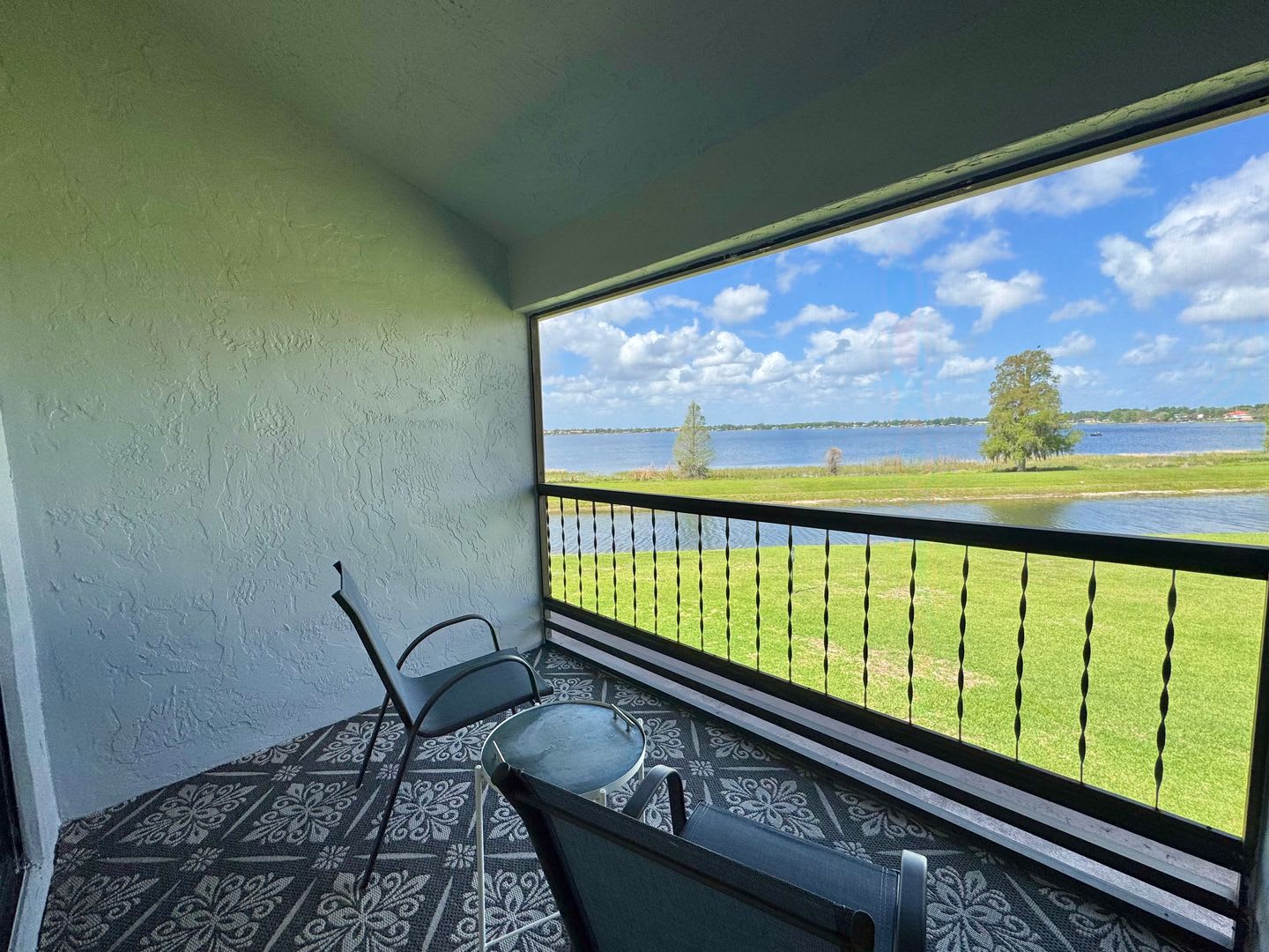 Winterset Condo with Gorgeous Sunset Views! – photo 4