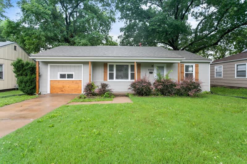 9008 E Gregory Blvd – photo 2