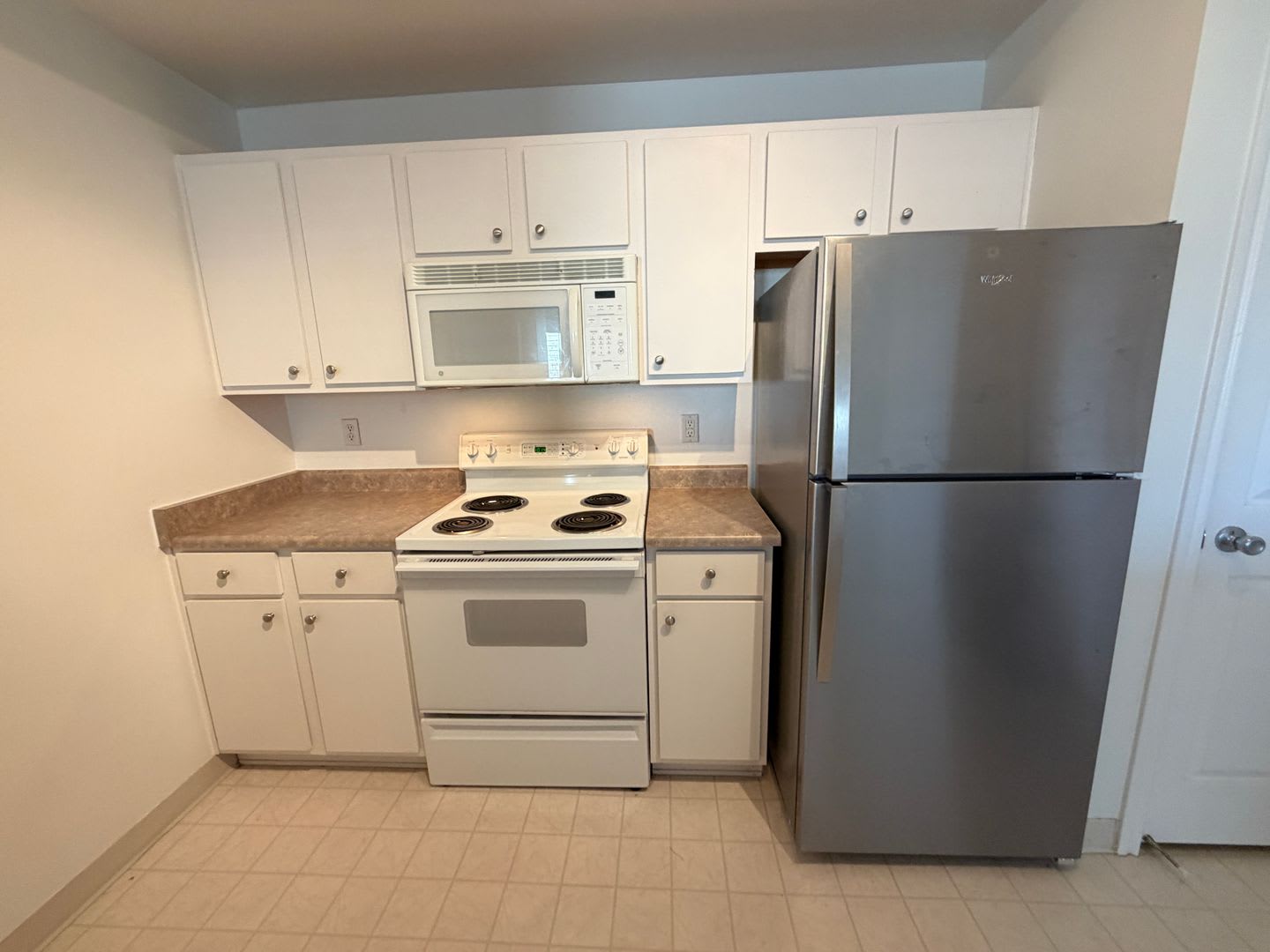 Bright 2-Bedroom Ironstone Condo with Covered Deck, Walk-In Closets & Resort-Style Amenities – photo 2