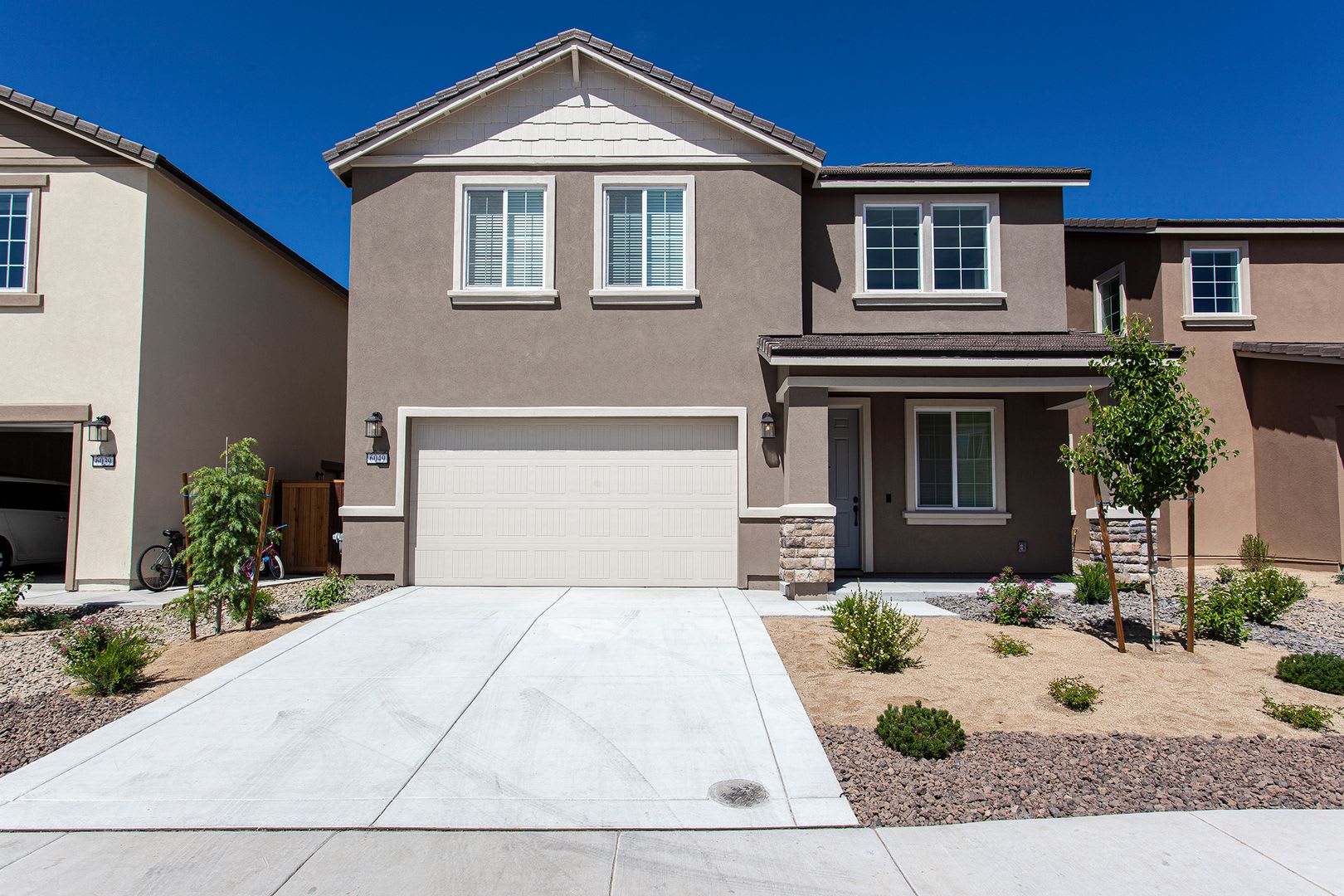 Spacious 4-Bedroom Home in East Sparks – photo 3