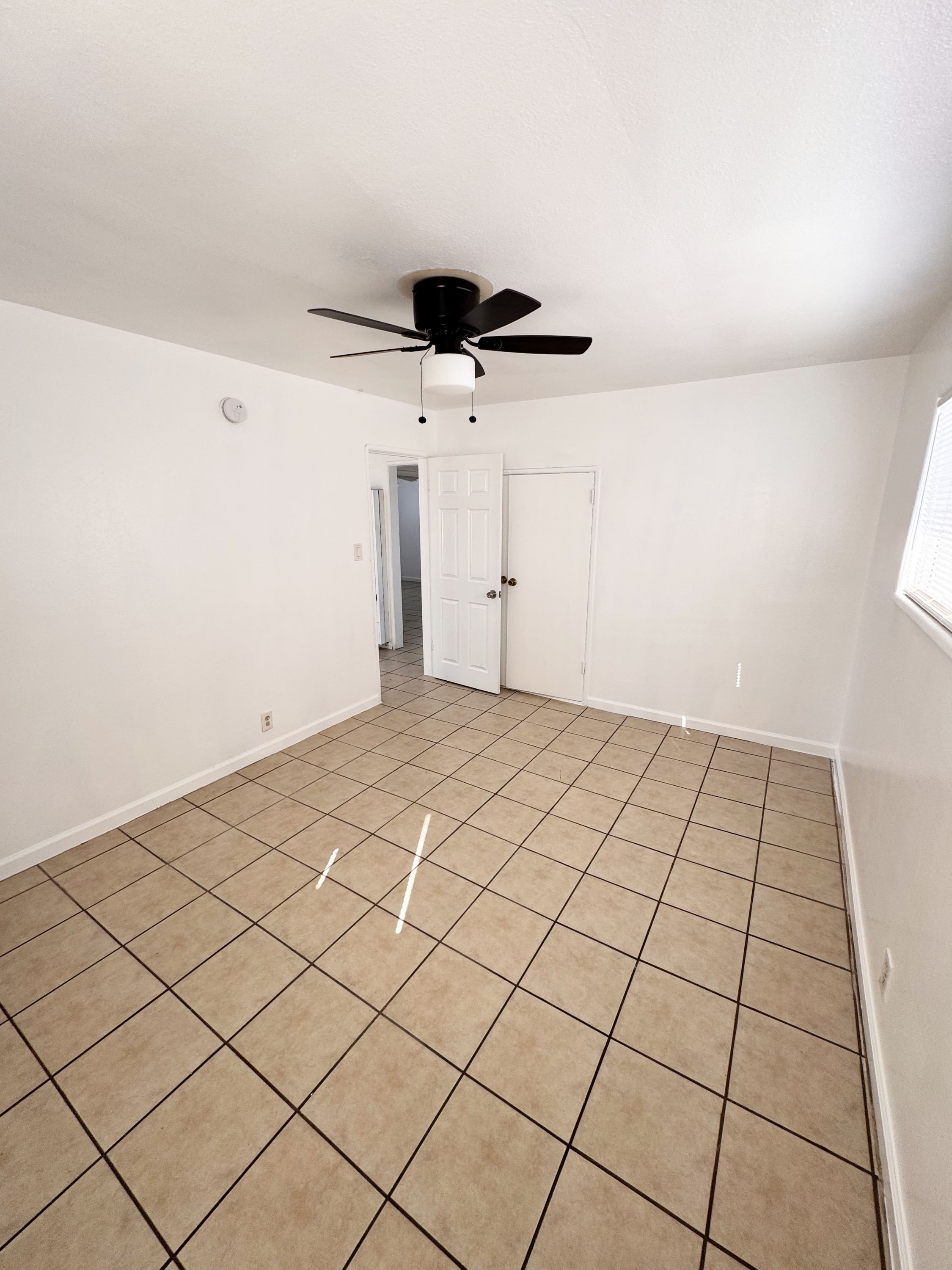 6323 Flora AveUnit D – photo 4