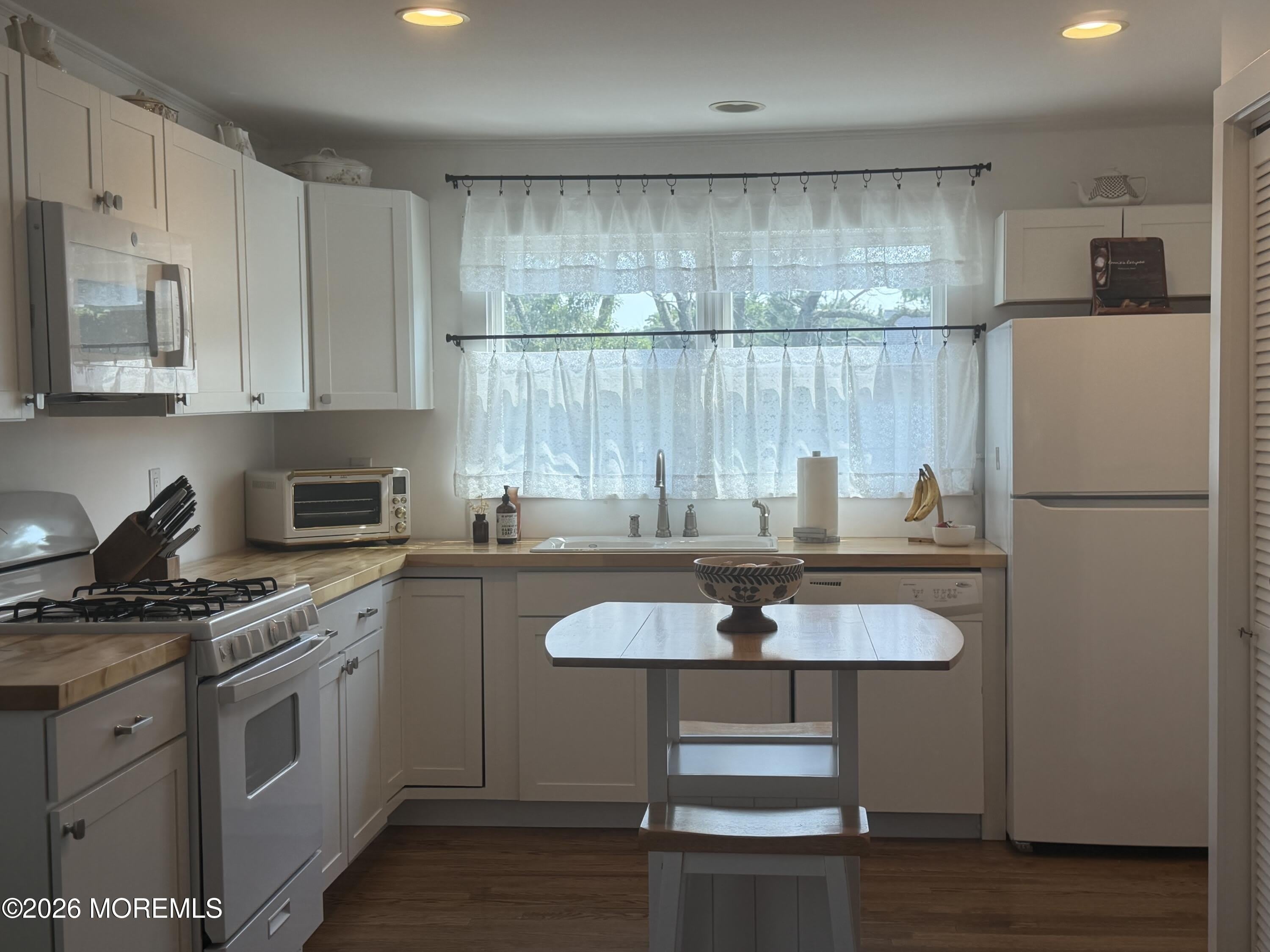 87 Avenue Of Two Rivers S – photo 5