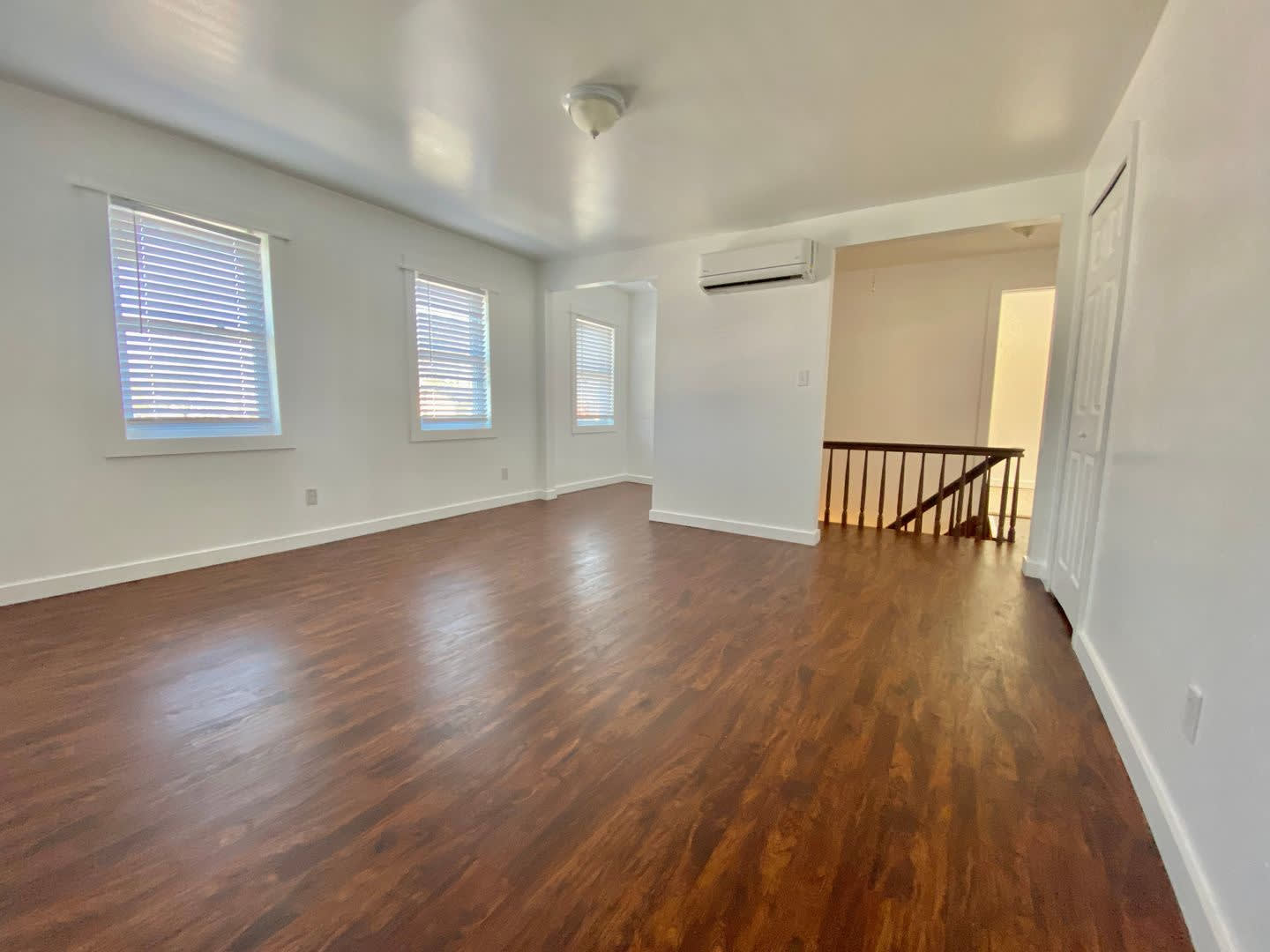 432 Albany Ave – photo 4