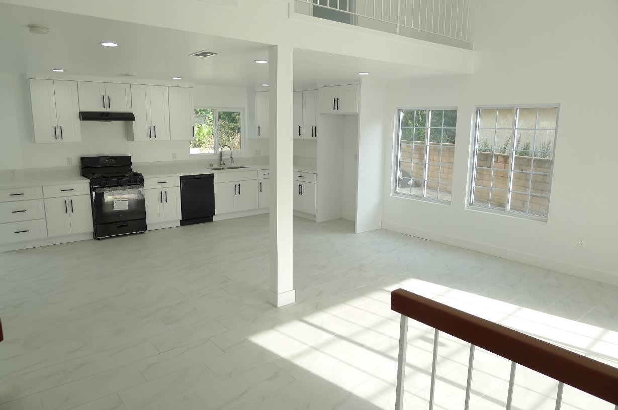 2623 E Maureen St – photo 4