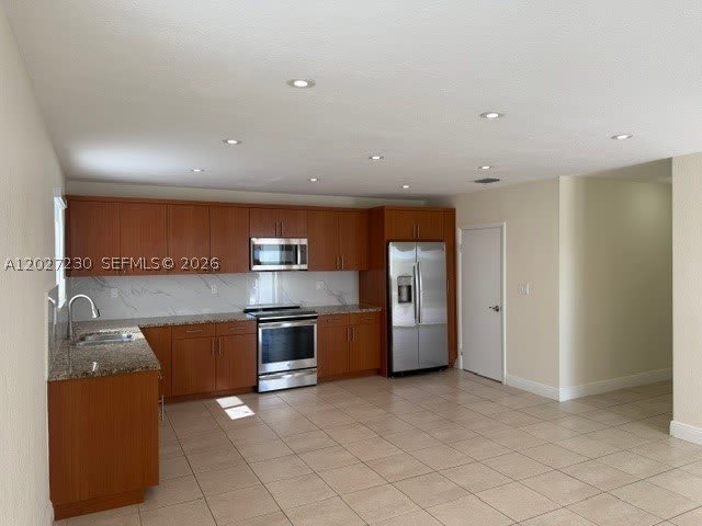 10245 SW 68th St – photo 2