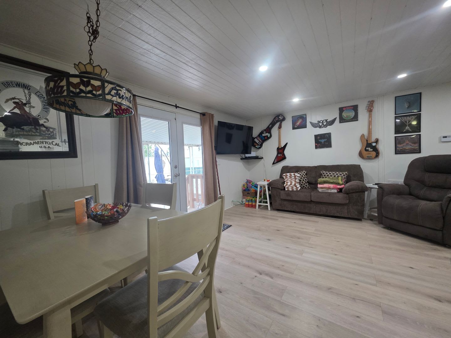 Charming Furnished 3-Bedroom Home in Willow Valley – Short-Term Rental! – photo 3