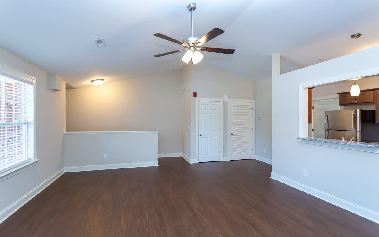 220 Orlando Way – photo 2