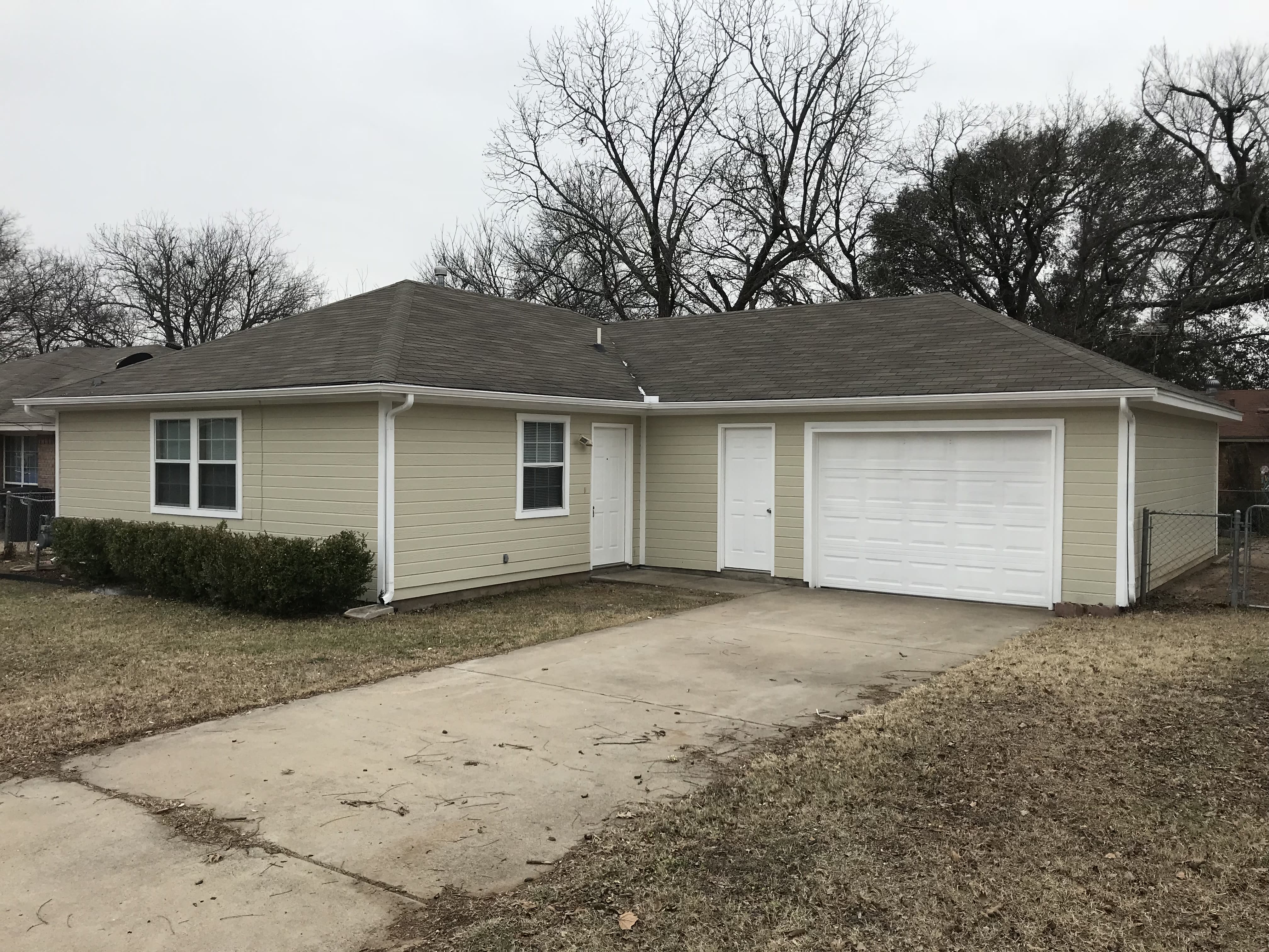 211 Stroud St – photo 2
