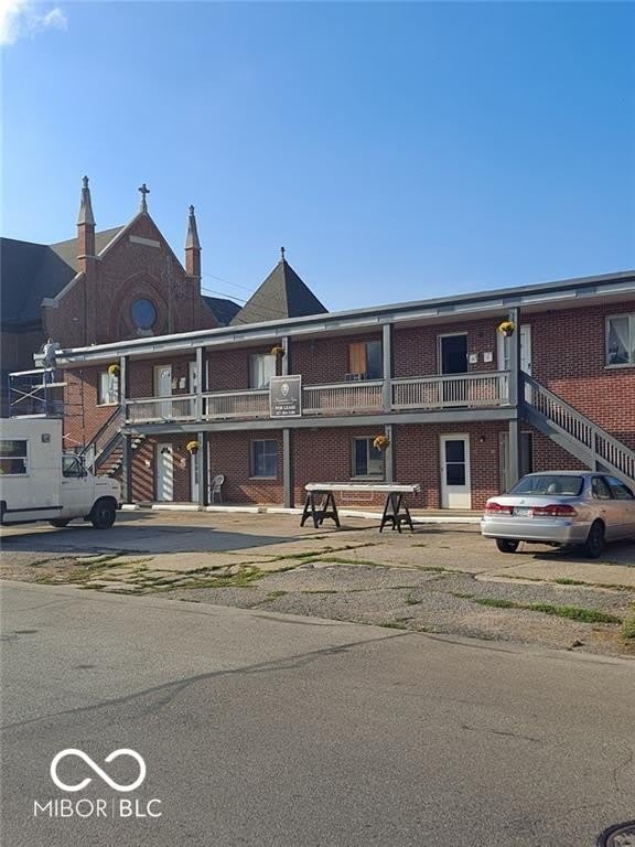 106 W Broadway Street – photo 3