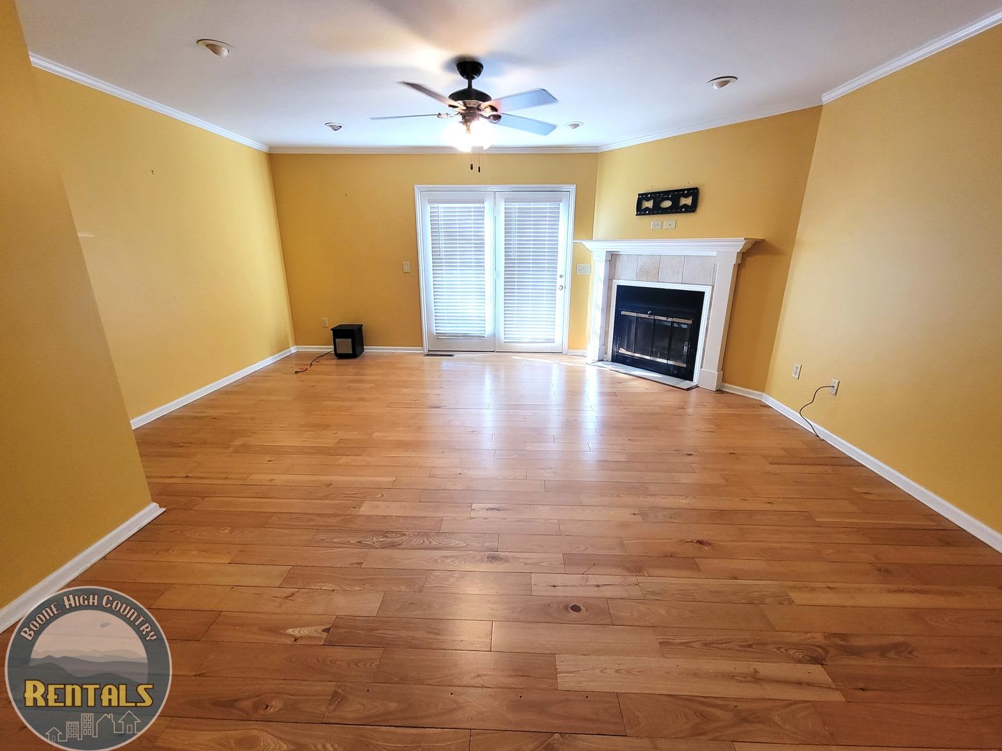 Charming 2BR/1.5BA Townhome Near the Greenway! – photo 3
