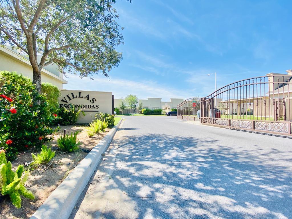 2210 Taxco Court 1 – photo 2