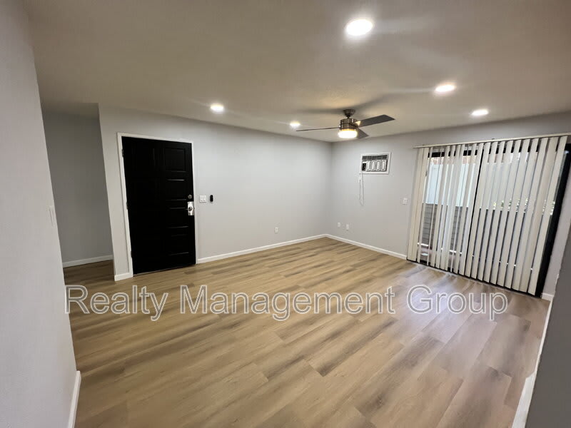 1013 Sunshine Ave – photo 4
