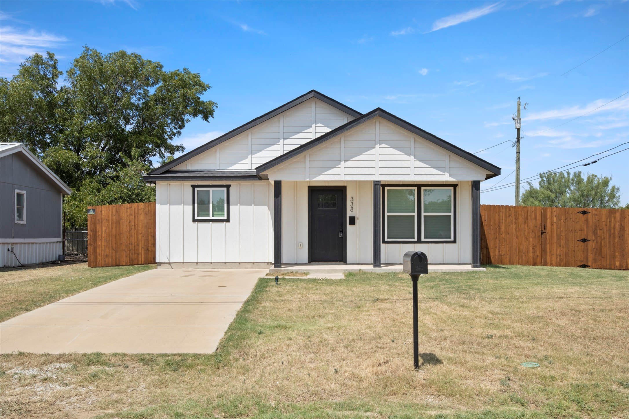 338 S 3rd Street – photo 1
