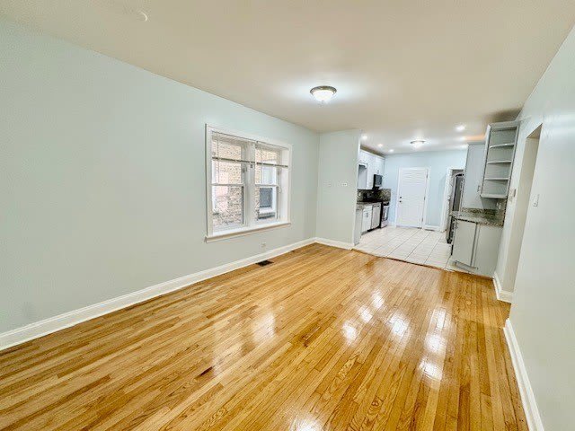5618 N Artesian Avenue – photo 5
