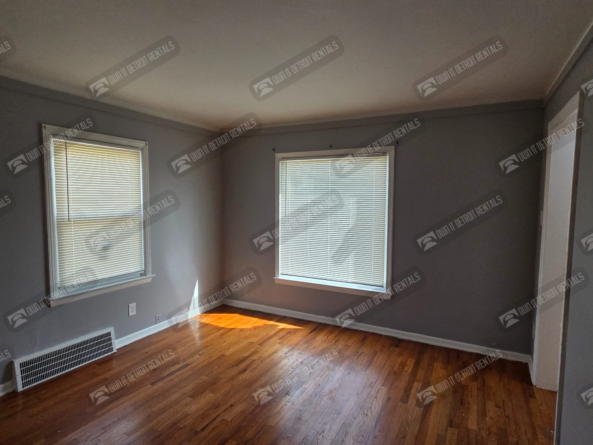 12135 Patton St – photo 4