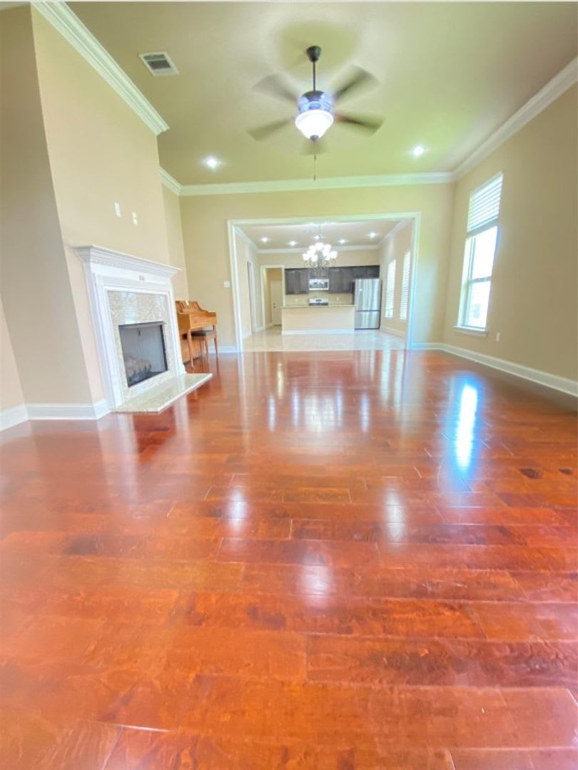 3 2 1842 Sqft 2304 95 Per Month 1144 Island Park Blvd – photo 4