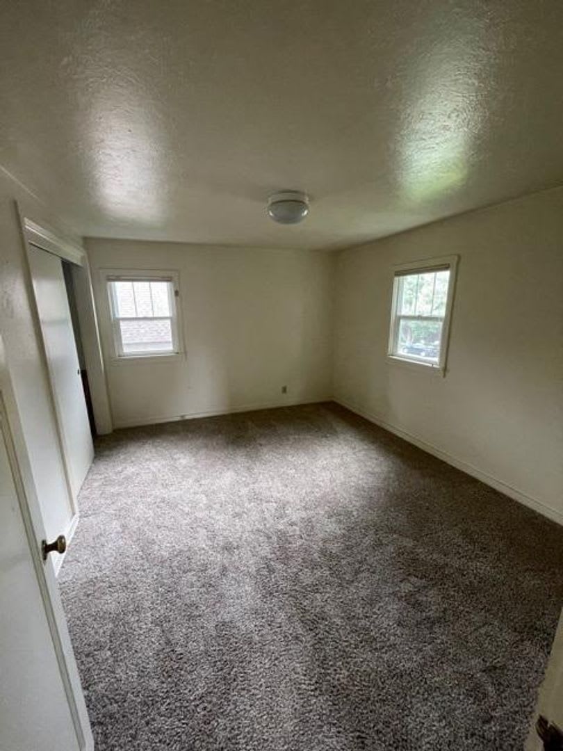 Three Bedrooms On West 2Nd Ave – photo 3