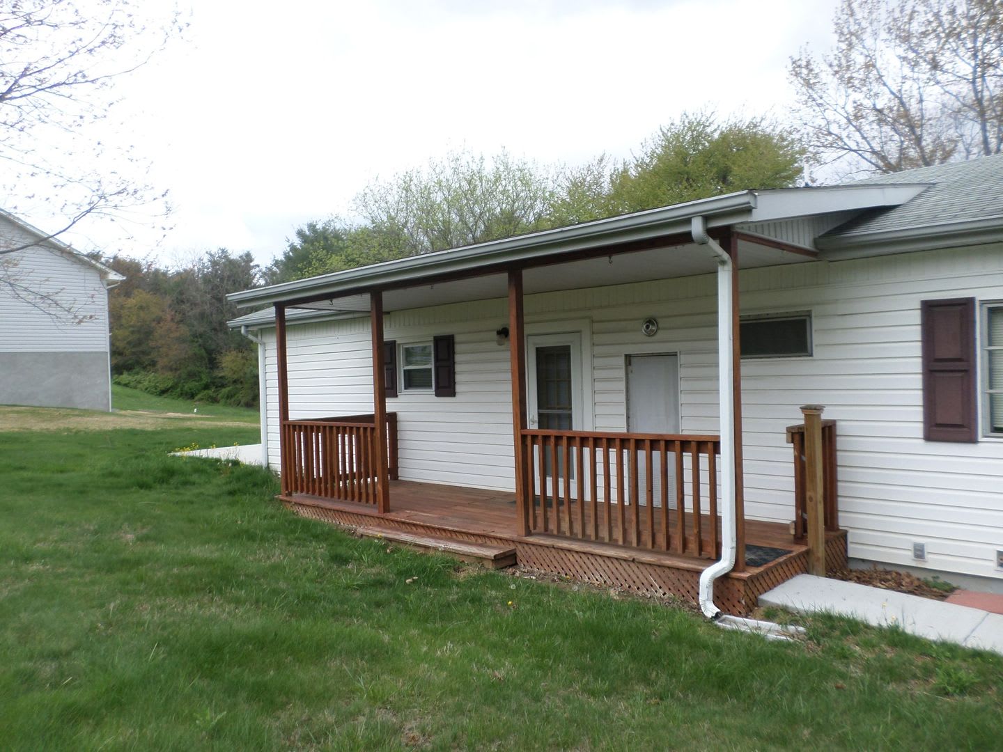 3 Bedroom 1 5 Bath House – photo 2