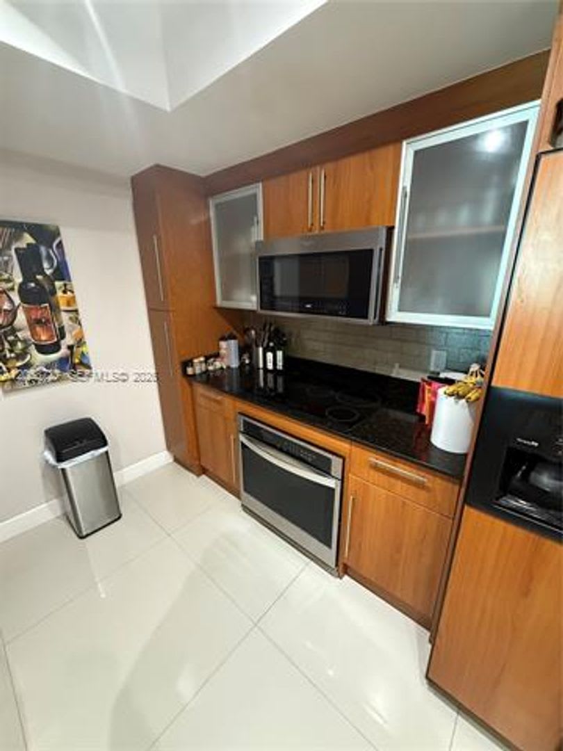 335 S Biscayne Blvd cu-1805, Miami, FL 33131 – photo 1